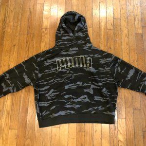 Cropped Camo Puma Hoodie (LARGE)